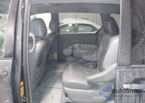 2006 Toyota Sienna Xle z USA, uszkodzony, nr VIN 5TDBA22C36S062930